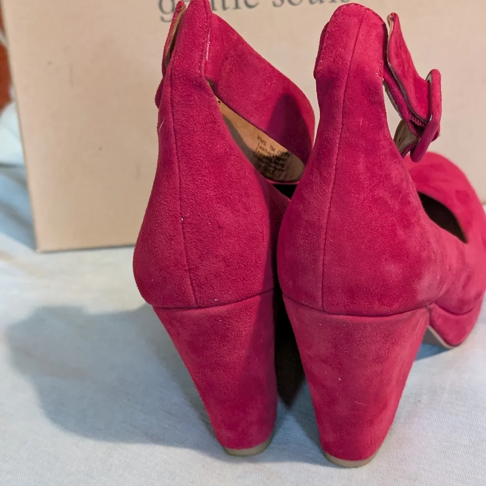Gentle Souls Women's Red Suede Heels - Picture 3 of 8